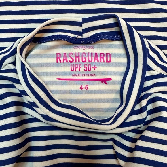 Vineyard Vines Girl’s Rashguard size 4/5 - Picture 3 of 4